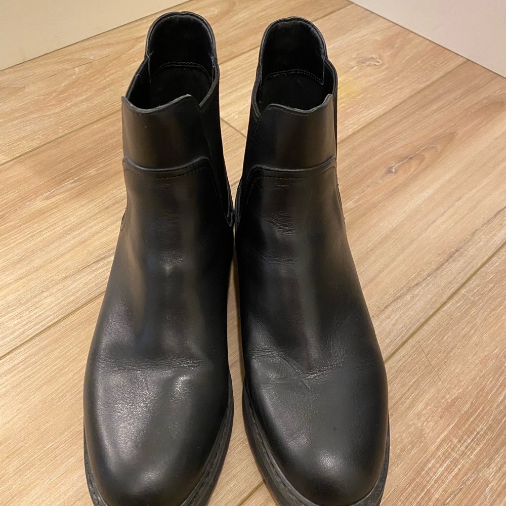 Black Cole Haan Boots